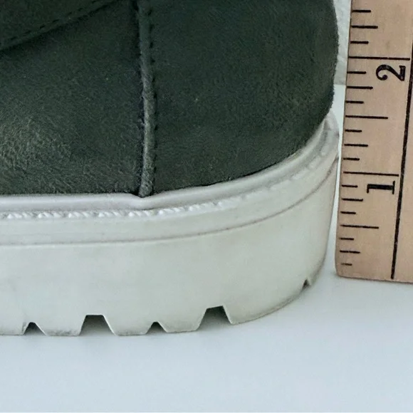 Journee Collection Erika Lug Sole Loafers – Olive Green–Faux Suede Size 8 - Picture 12 of 15